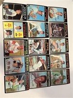 Collection of (15) 1971 Topps Baseball Cards