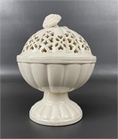 Leedsware Classical Creamware Lattice Porcelain