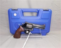 Smith and Wesson model 586-8 cal. 357 Magnum 6