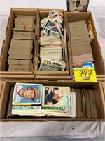 2 BOXES OF VINTAGE BASEBALL CARDS