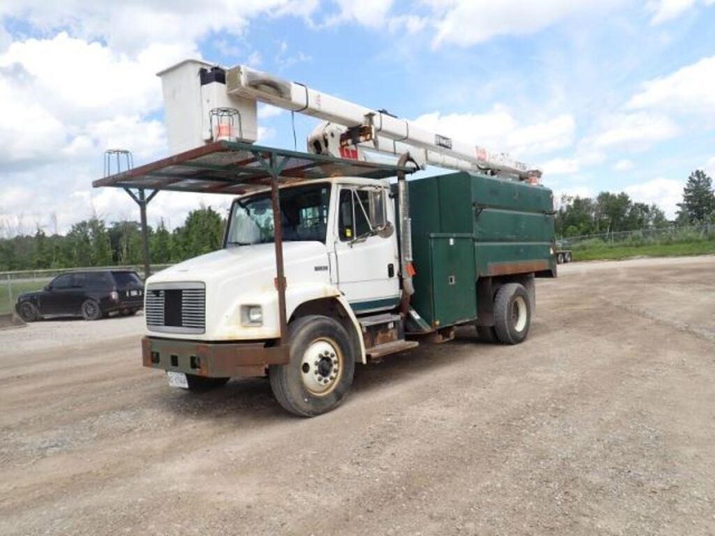 2000 Freightliner FL80 S/A Forestry Truck 1FV6JFBB