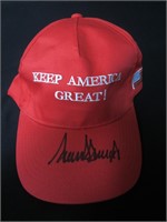 DONALD TRUMP SIGNED RED KAG HAT AEU COA