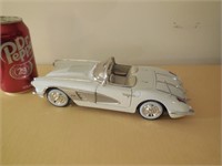 1958 Chevrolet Corvette Die Cast, White