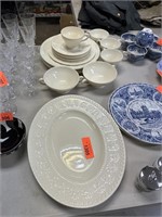 LOT OF ANTIQUE WEDGWOOD WELLESLY CHINA