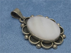 Sterling Silver Mother Of Pearl Pendant Hallmarked