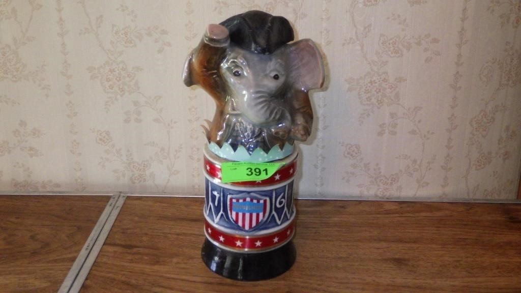 1976 BOURBON WHISKEY? IN REPUBLICAN FIGURAL>>>