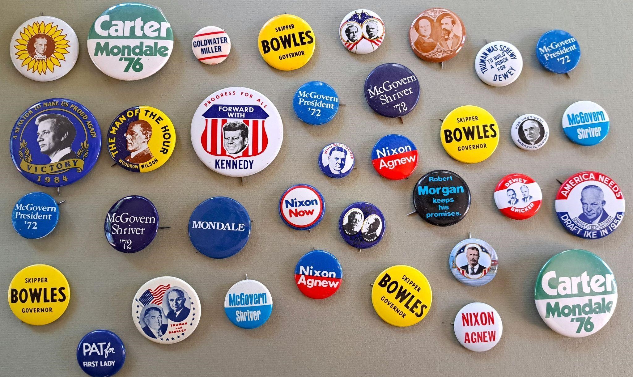 LOT OF ASSORTED PRESIDENTIAL CAMPAIGN BUTTONS