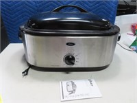OSTER 18" Stainless/Blk Electric Roaster Cooker EC