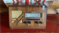 Vintage Philco Standard Broadcast Radio