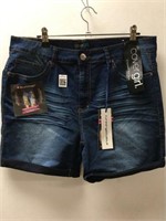 COVERGIRL WOMENS SHORTS SIZE 17/18