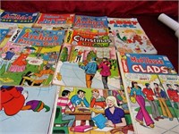 (13)Vintage comic books.