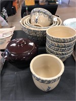 Vintage RRP mixing pottery bowls.