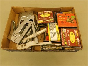 Staple guns and assorted staples