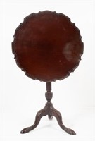 Mahogany Tilt Top Pie Crust Table