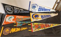 W - LOT OF 7 COLLECTIBLE PENNANTS (H28)