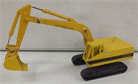 Winross Cat 235 Excavator 1/50 Scale