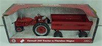 Farmall 200 w/Flarebox Wagon NIB 1/16