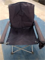 Folding camp chair