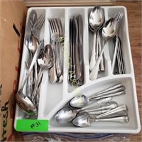 Gibson silverware utensils & set of knives