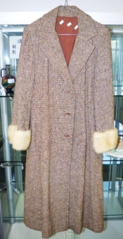 Vintage tweed 3/4 woollen ladies A line coat