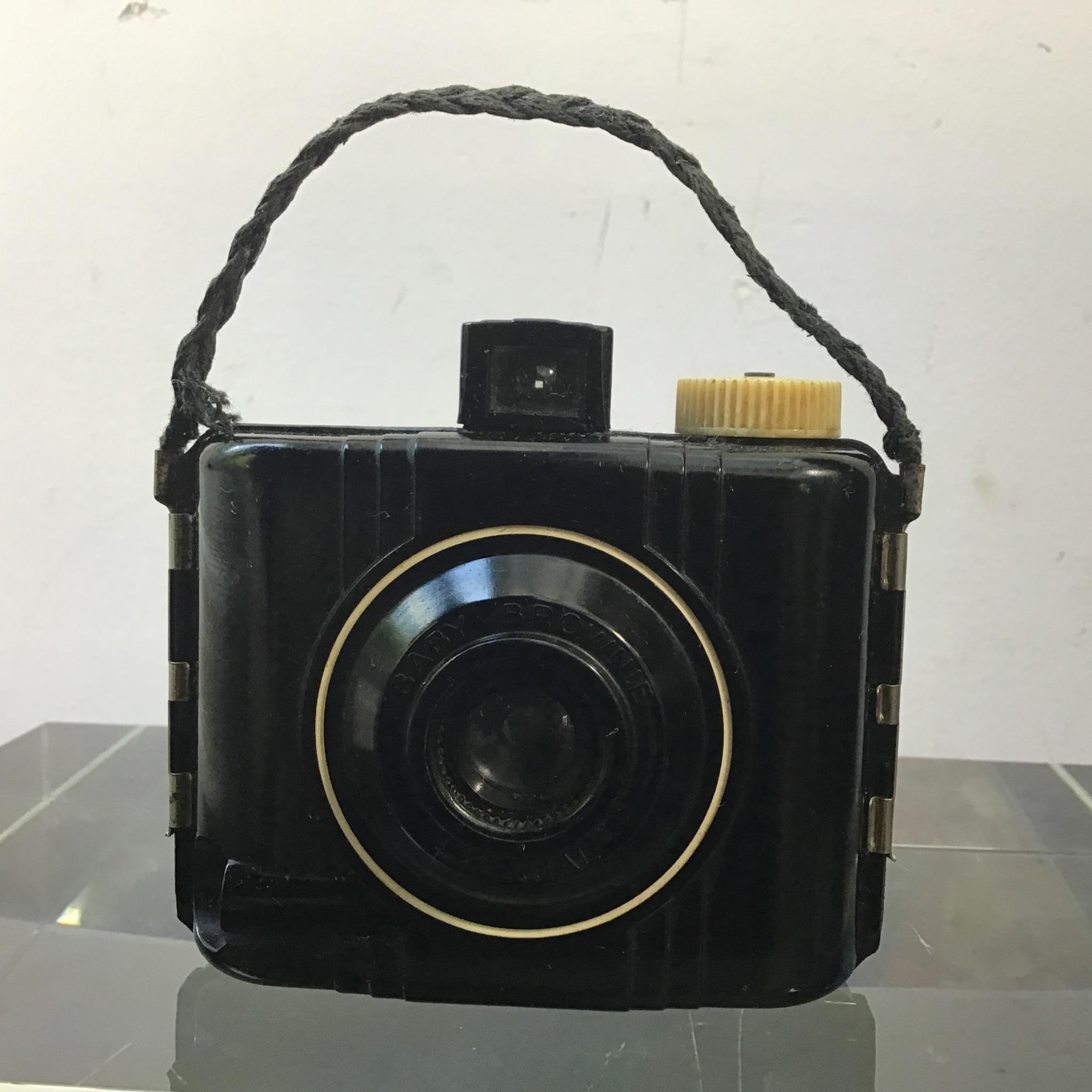 BROWNIE CAMERA