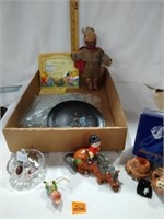 Disney collector plate, Daffy Duck,Pig trinket box