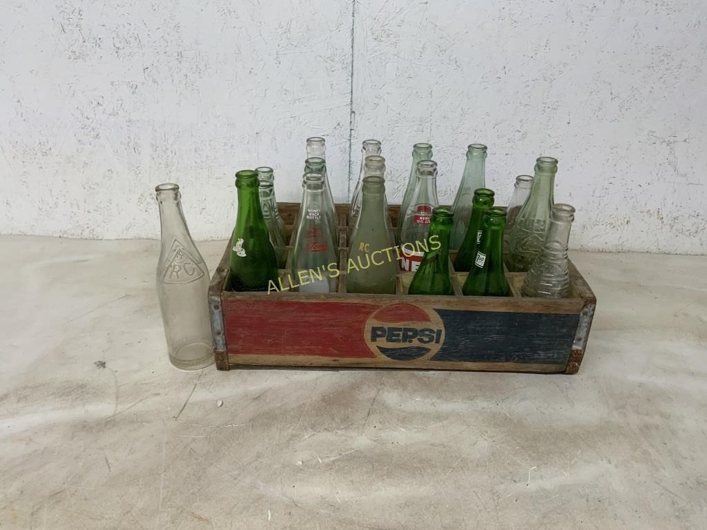 WOODEN PEPSI CRATE AND 18 BOTTLES