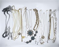Costume Jewelry Necklace Grouping