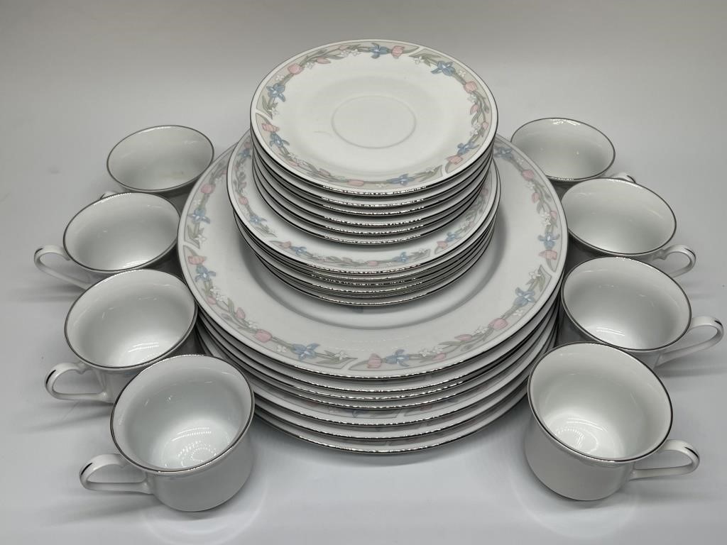 Illusions by Excel Partial China Set, as pictured