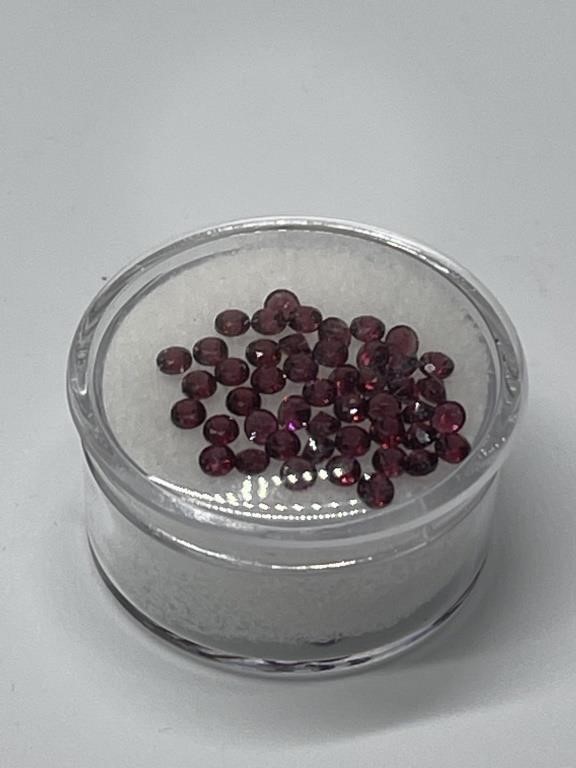 4.67 CTS Garnet Gemstones