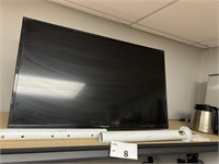 TV WITH CIELING MOUNT