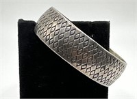 Vintage Southwestern Sterling silver bracelet