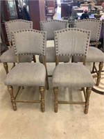 Set of 5 modern chairs good condition.