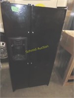 GE black refrigerator