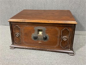 1930's Airline Table Radio