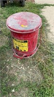 Oil waste can