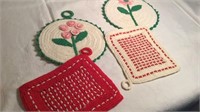 Vintage Pot Holders (4)