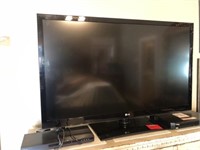 LG Flatscreen TV & DVD Player