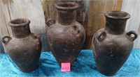 11 - LOT OF 3 RUSTIC STYLE DECOR URNS (M39)