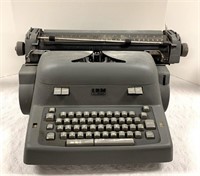 IBM Executive Electric Typewriter