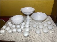 Milk Glass Bowls & Cups