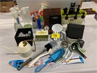 GROUP OF CLEANING SUPPLIES, METAL RECIPE BOX,