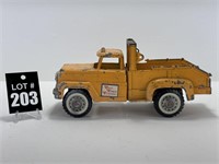 HUBLEY Tiny Town Towing Truck
