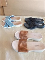 Skechers sandals two size 6 and one size 7