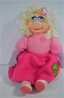1989 Sesame Street Miss Piggy Plush & Vinyl Doll,