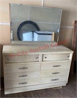 >>Mid Century Modern Blonde 6 Drawer Dresser w/