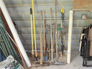 Electric Edger & Lot of  Yard Tools