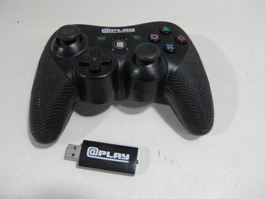 Play Gaming Controller Untested