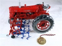 McCormick Farmall 400 Tractor w/Cultivator