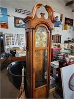 Howard Miller Grandfather clock no key, missing